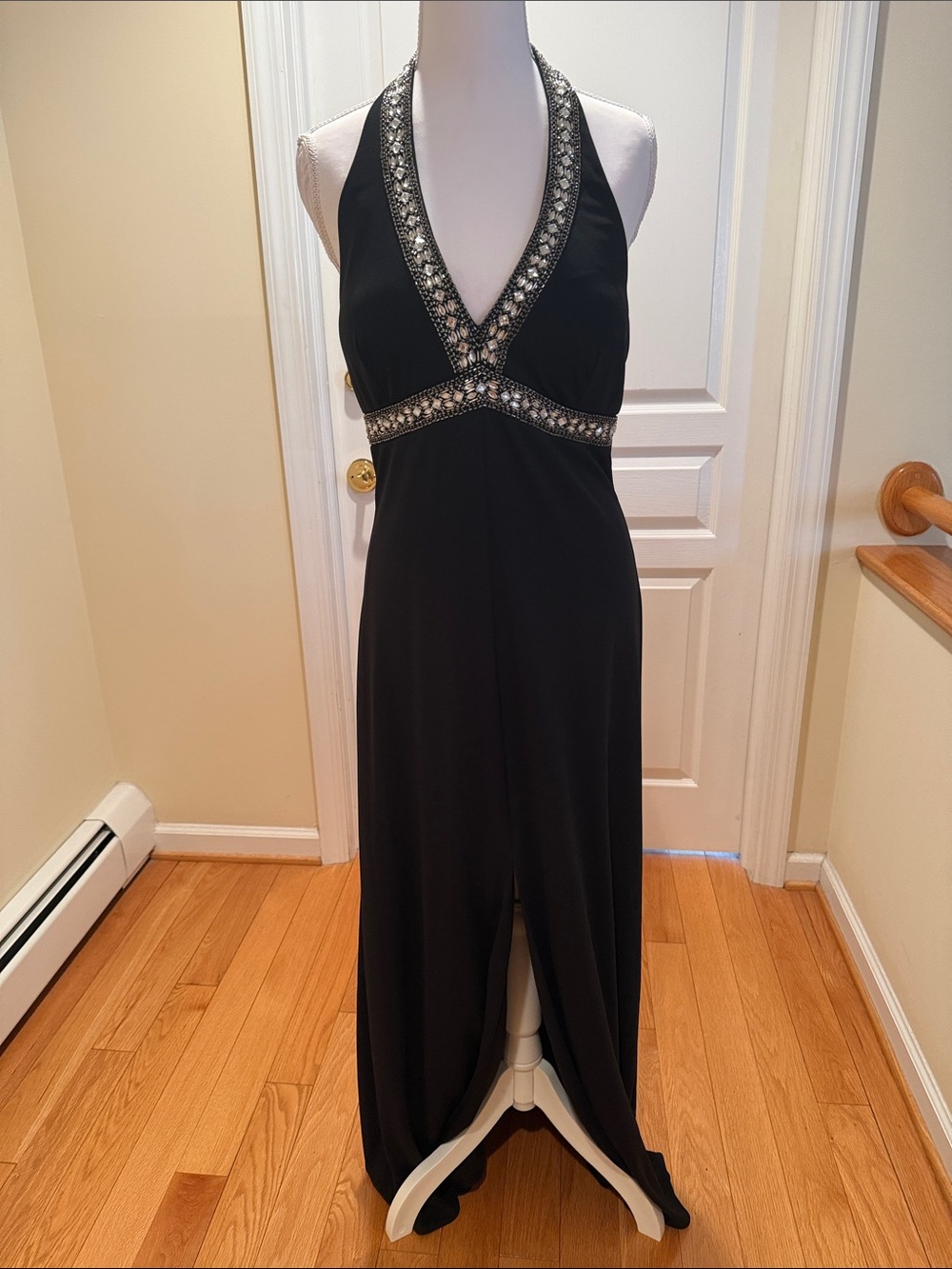 DE LARU Stunning Black Evening Dress with Embellished Neckline, hidden zipper